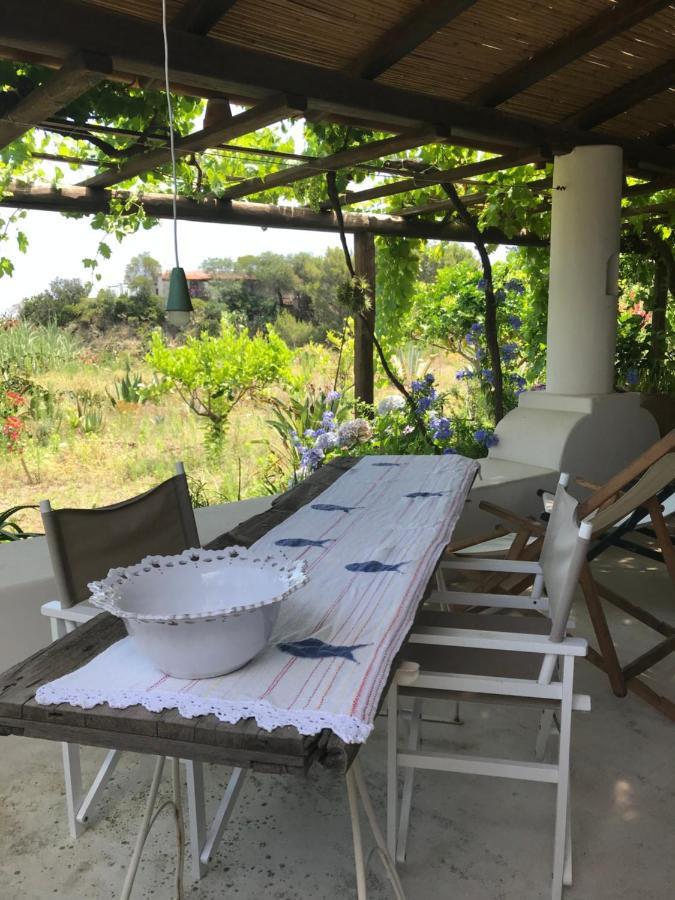 B&B Al Salvatore Di Lipari Exterior photo