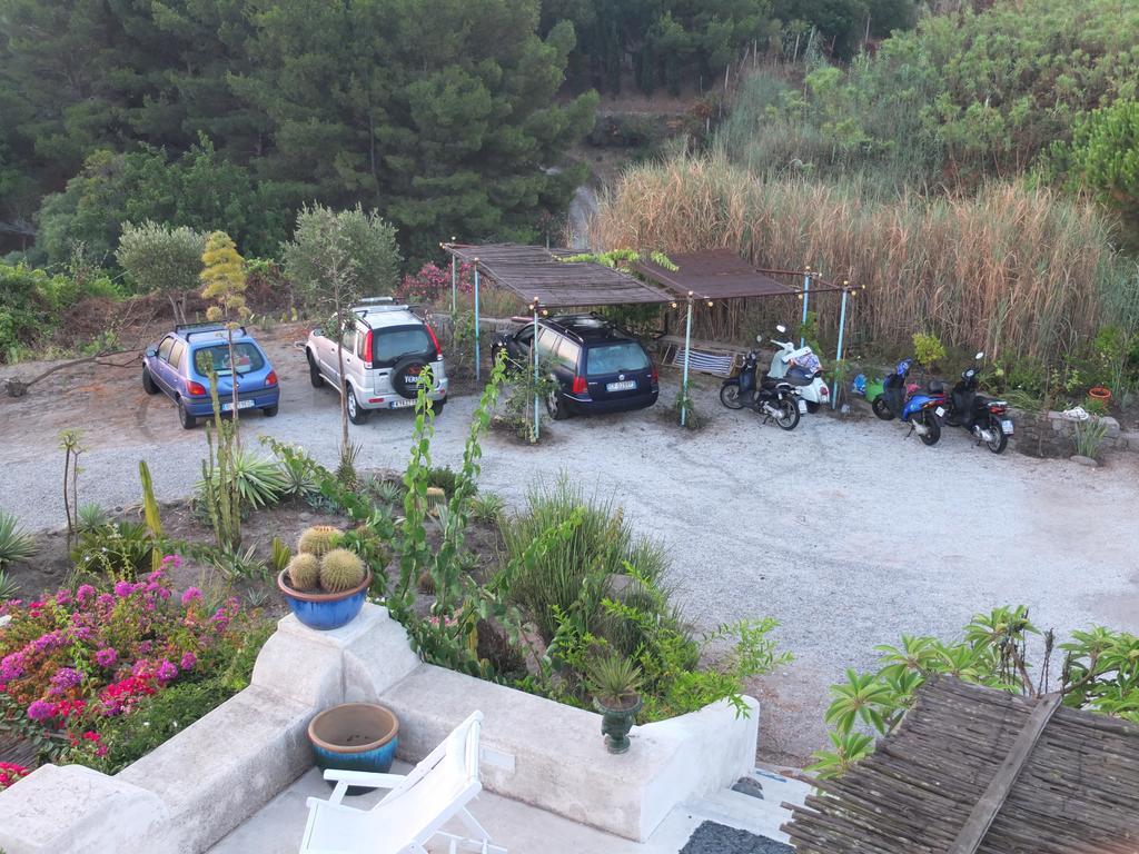 B&B Al Salvatore Di Lipari Exterior photo