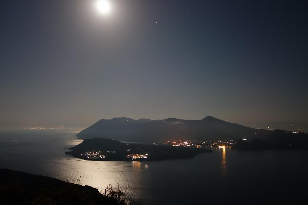 B&B Al Salvatore Di Lipari Exterior photo