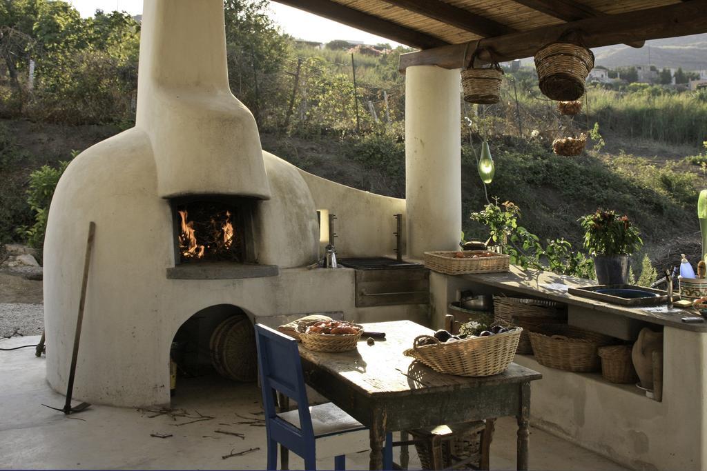 B&B Al Salvatore Di Lipari Exterior photo